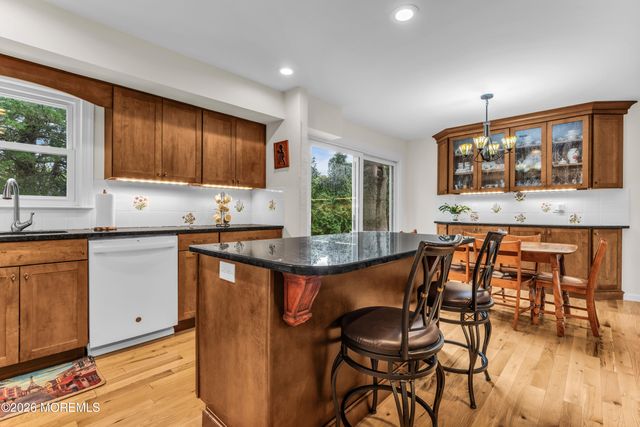825 Knight Street, Toms River, NJ 08753