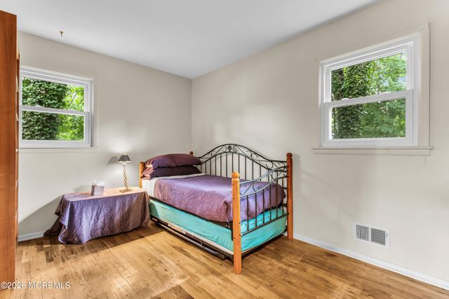 825 Knight Street, Toms River, NJ 08753