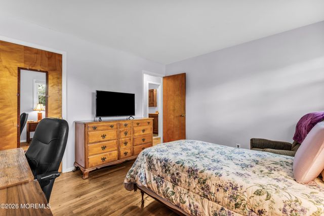 825 Knight Street, Toms River, NJ 08753