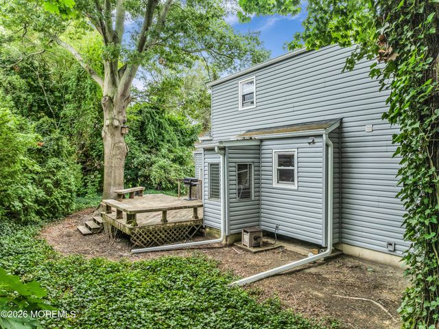 825 Knight Street, Toms River, NJ 08753