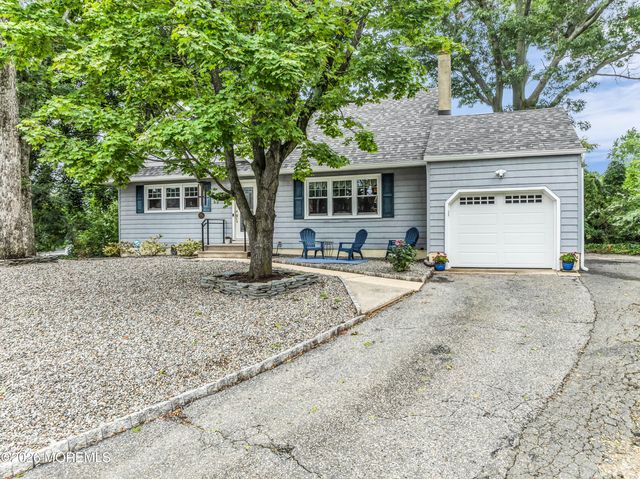 825 Knight Street, Toms River, NJ 08753