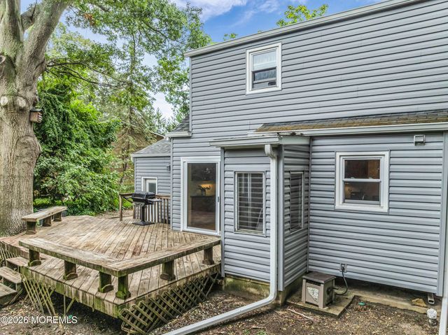 825 Knight Street, Toms River, NJ 08753