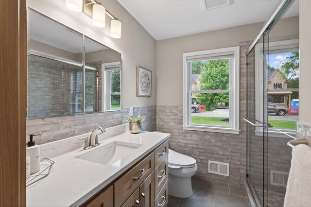 6037 York Avenue S, Edina, MN 55410