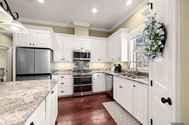 29910 Marsh Dr, Livingston, LA 70754