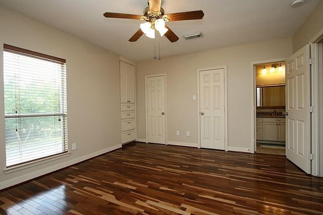 5228 Woodlawn Place, Bellaire, TX 77401