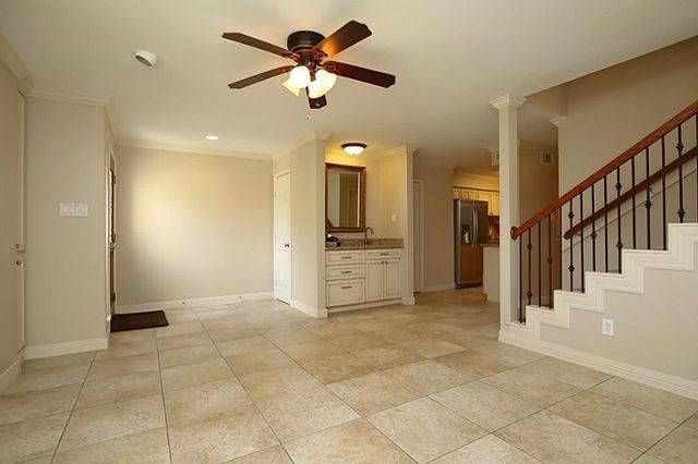 5228 Woodlawn Place, Bellaire, TX 77401