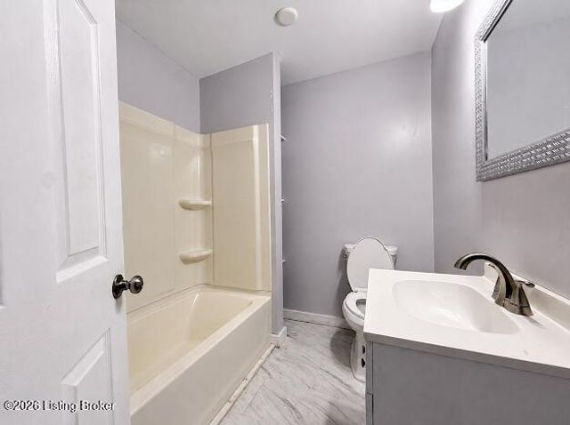 2206 Griffiths Ave, Louisville, KY 40212