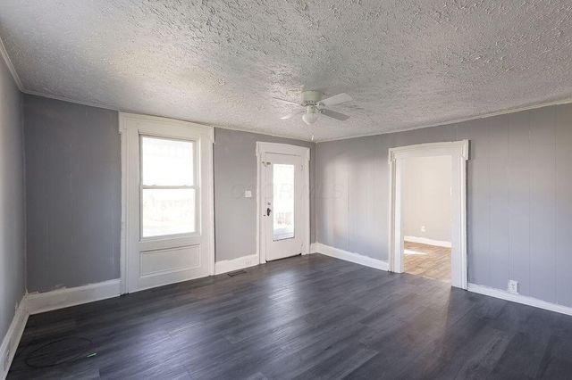 57 E Sandusky Street, Fredericktown, OH 43019