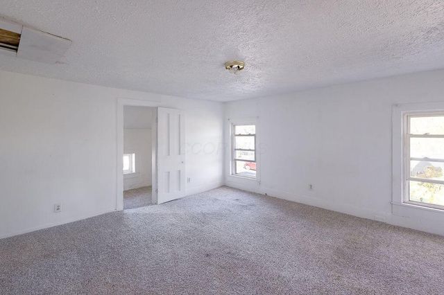 57 E Sandusky Street, Fredericktown, OH 43019