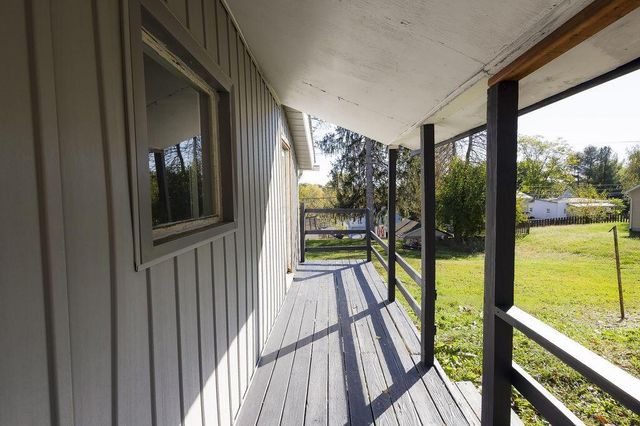 57 E Sandusky Street, Fredericktown, OH 43019