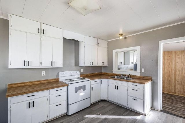 57 E Sandusky Street, Fredericktown, OH 43019