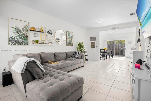550 NE 4th Ave, Florida City, FL 33034