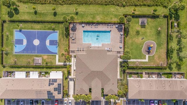 550 NE 4th Ave, Florida City, FL 33034