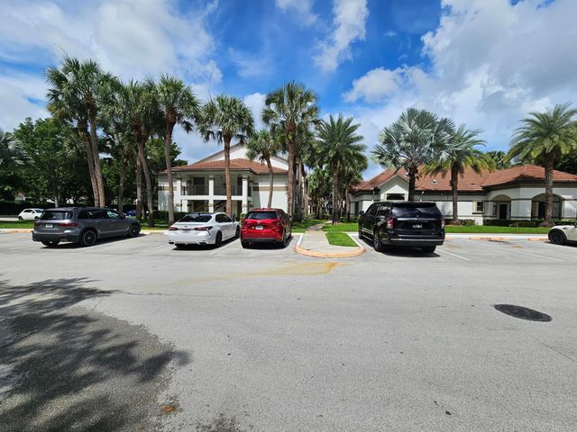 630 S Park Road 21-3, Hollywood, FL 33021
