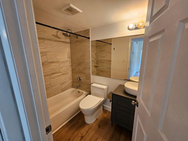 630 S Park Road 21-3, Hollywood, FL 33021