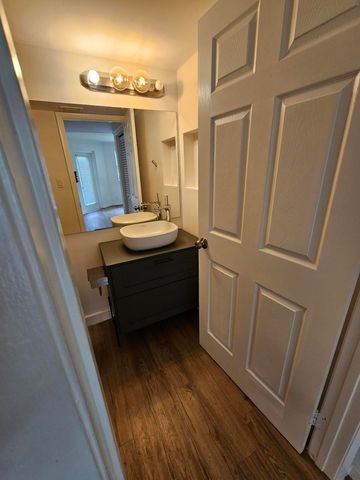 630 S Park Road 21-3, Hollywood, FL 33021