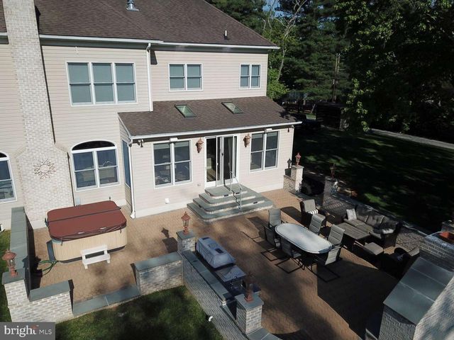 7 HICKORY HILL RD, Cockeysville, MD 21030