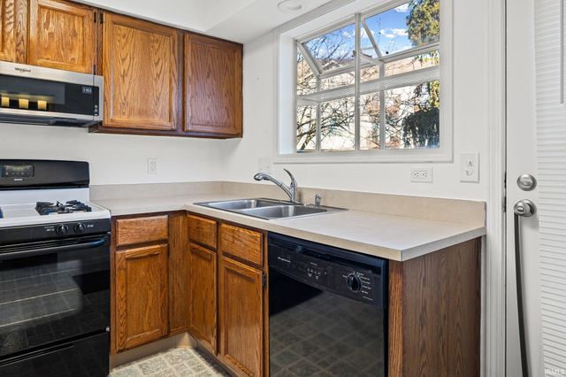 1136 Anthrop Drive, West Lafayette, IN 47906