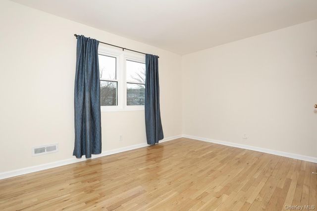 64 S Hillside Place, Elmsford, NY 10523