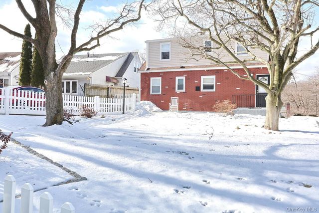 64 S Hillside Place, Elmsford, NY 10523