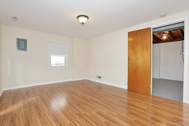 64 S Hillside Place, Elmsford, NY 10523