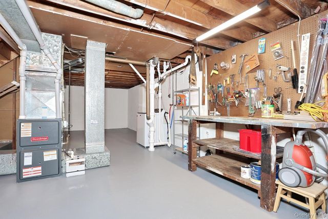 64 S Hillside Place, Elmsford, NY 10523