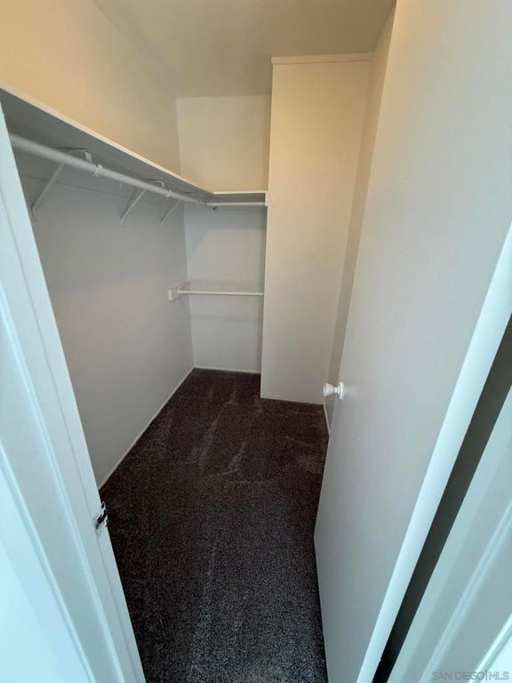 Image 35 of property listing at 3549 Castle Glen 113, San Diego, CA 92123