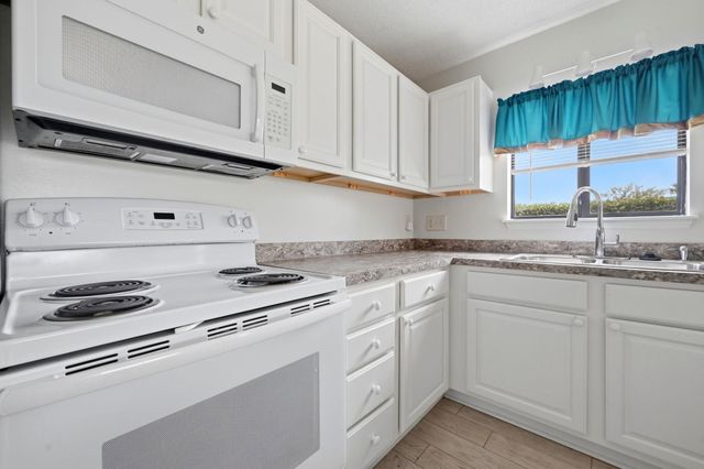 1850 Colony Dr Apt 2S, Surfside Beach, SC 29575
