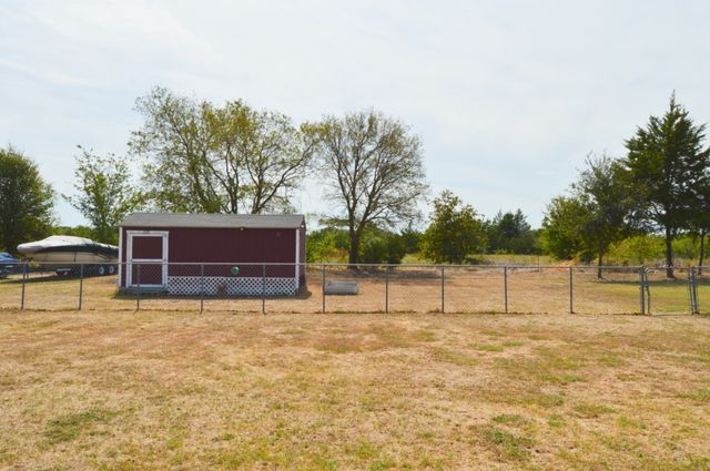 528 N 5th Street, Quinlan, TX 75474