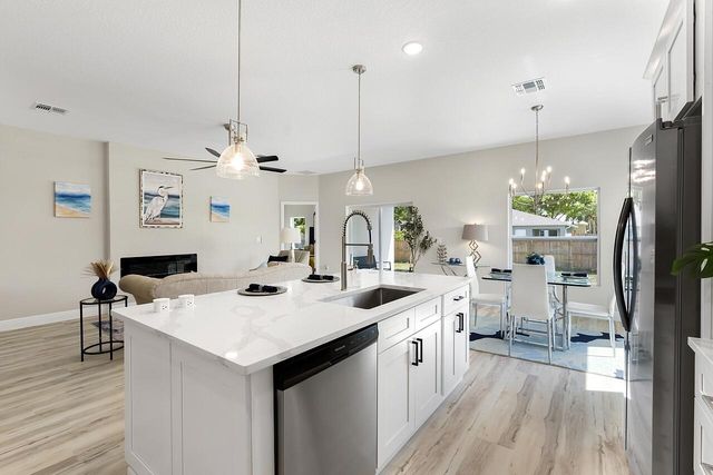 8636 100th Avenue, Vero Beach, FL 32967