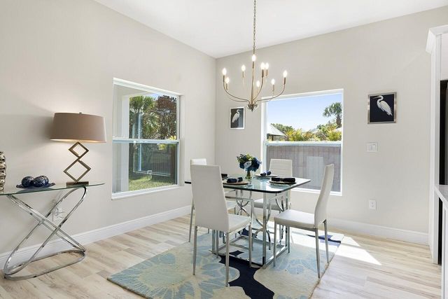 8636 100th Avenue, Vero Beach, FL 32967