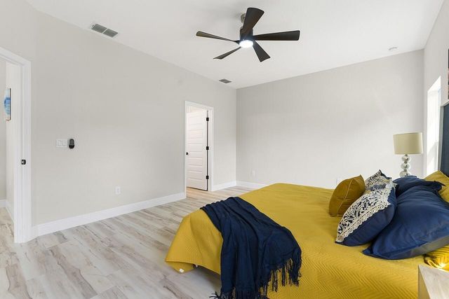 8636 100th Avenue, Vero Beach, FL 32967