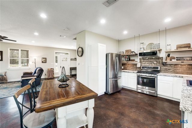 469 Whispering Oaks Loop, Killeen, TX 76549