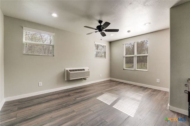 469 Whispering Oaks Loop, Killeen, TX 76549