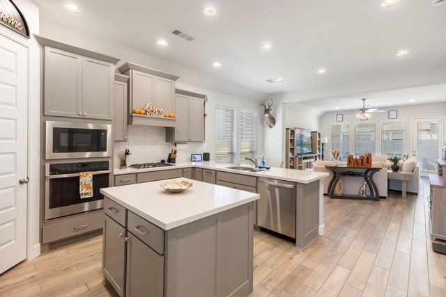 616 Sand Branch Drive, Conroe, TX 77304