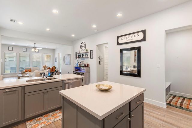 616 Sand Branch Drive, Conroe, TX 77304