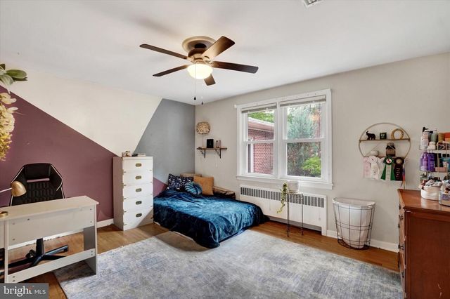 104 WOODLAND DR, York, PA 17403