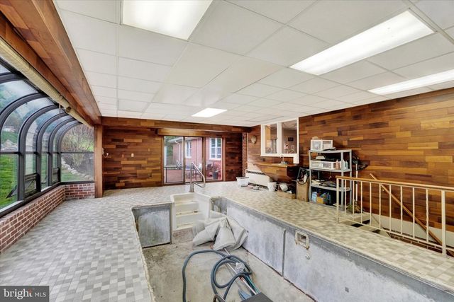 104 WOODLAND DR, York, PA 17403
