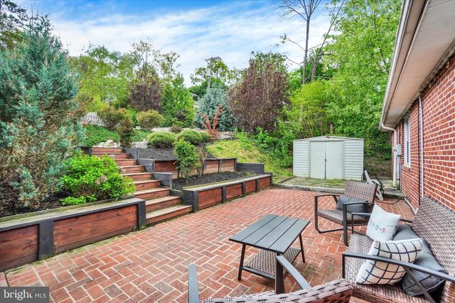 104 WOODLAND DR, York, PA 17403