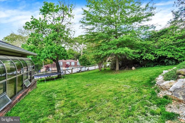 104 WOODLAND DR, York, PA 17403