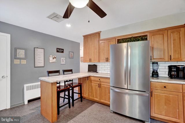 104 WOODLAND DR, York, PA 17403