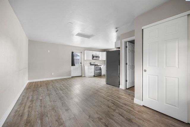 308 & 310 N 12th Ave, Pasco, WA 99301