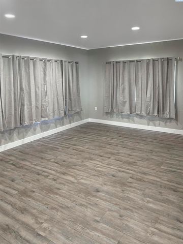 308 & 310 N 12th Ave, Pasco, WA 99301