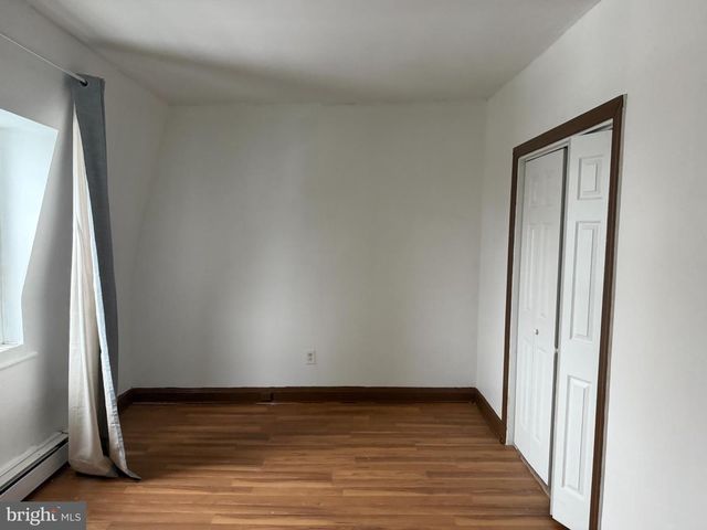 210 W UNION ST, Burlington, NJ 08016