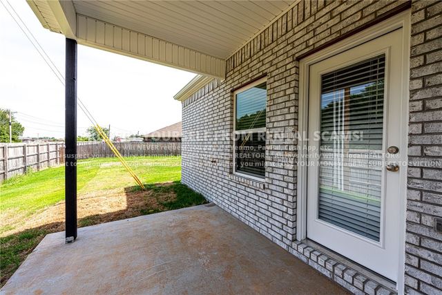 2910 7th Street, Rogers, AR 72758