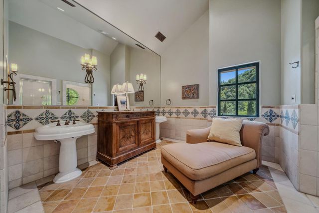 6700 Horizon Dr, Placerville, CA 95667