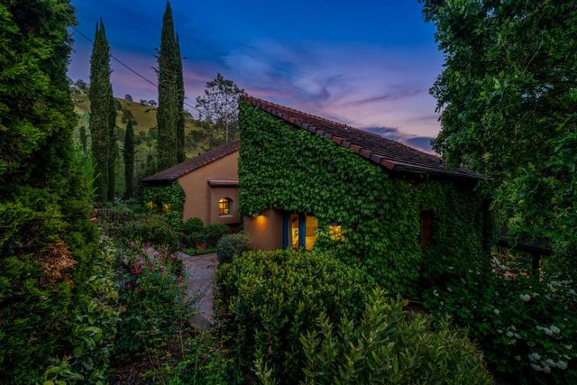 6700 Horizon Dr, Placerville, CA 95667