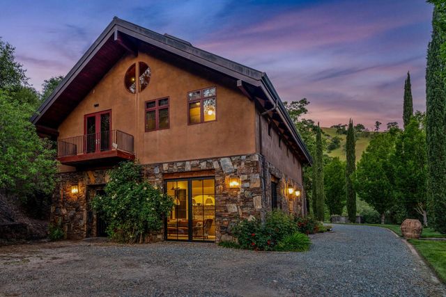 6700 Horizon Dr, Placerville, CA 95667
