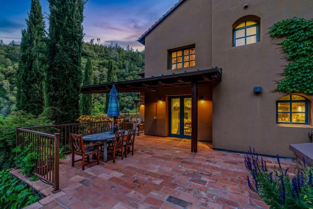 6700 Horizon Dr, Placerville, CA 95667