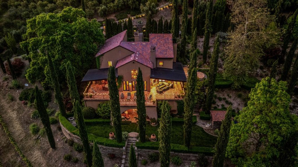 6700 Horizon Dr, Placerville, CA 95667